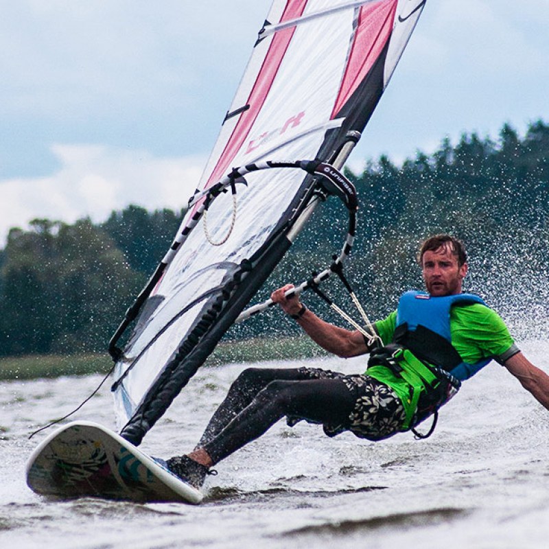 windsurfing